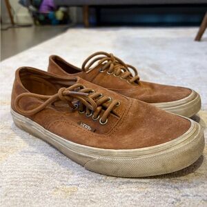 brown suede Vans